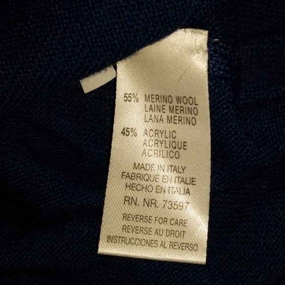 100% Merino Wool Sweater by Fiji - Picture 4 of 4